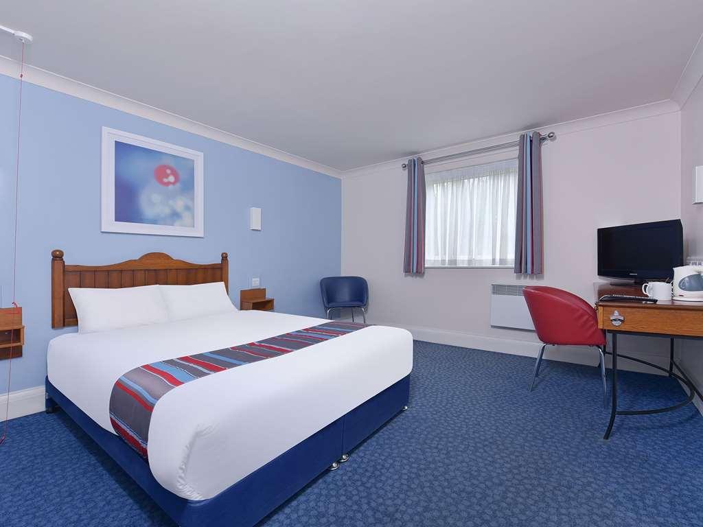 Travelodge Walton On Thames חדר תמונה