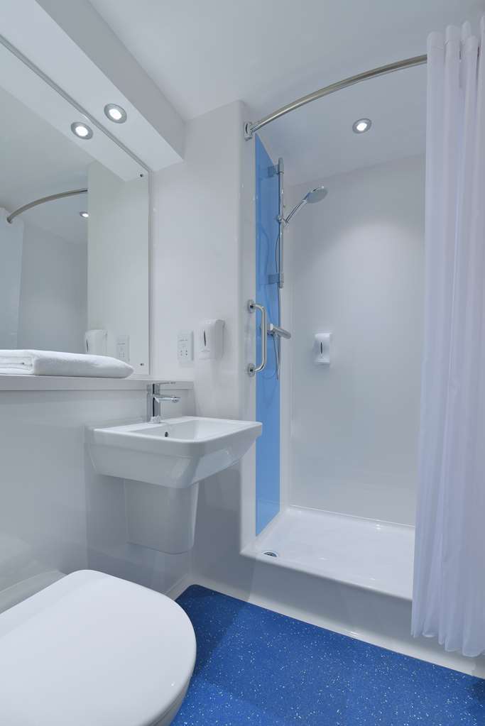 Travelodge Walton On Thames חדר תמונה