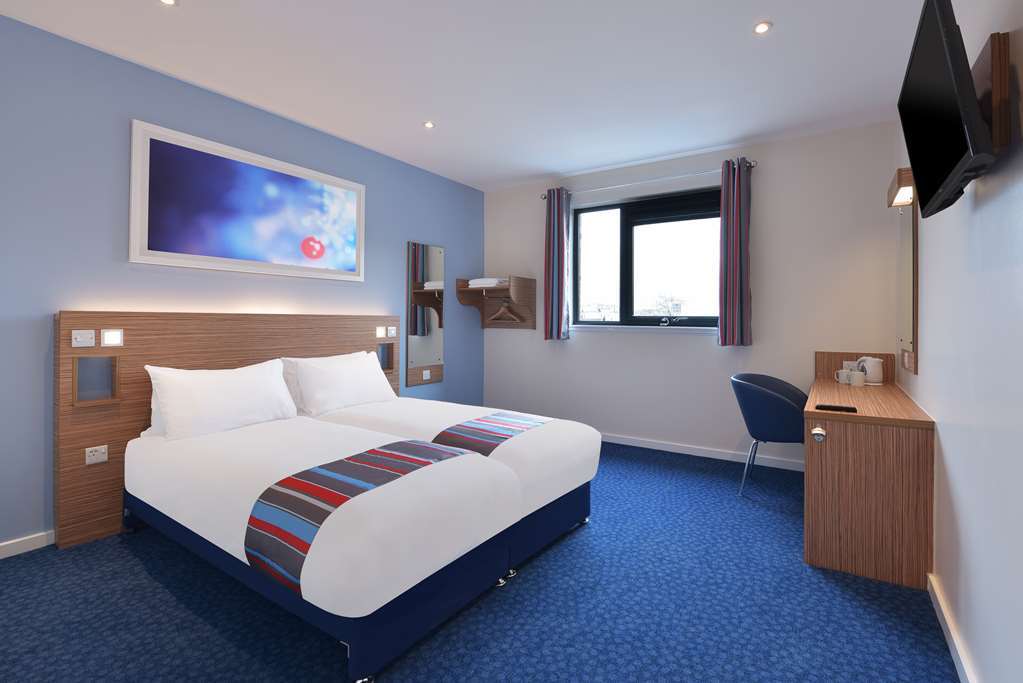 Travelodge Walton On Thames חדר תמונה